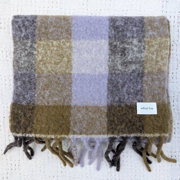 Wilfred Accessories - Wilfred Free Aritzia  Ganna Scarf Wool Blend Checked 82" x 12"